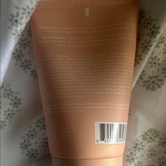 Dae Signature Conditioner 3 fl oz / 90mL Travel Size – Hydrates & Detangles - Picture 3 of 4